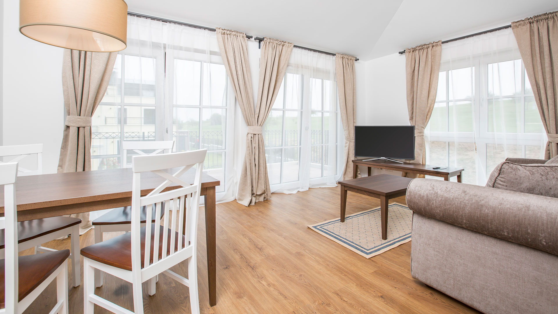 Penthouse Albatros-Vorschaubild